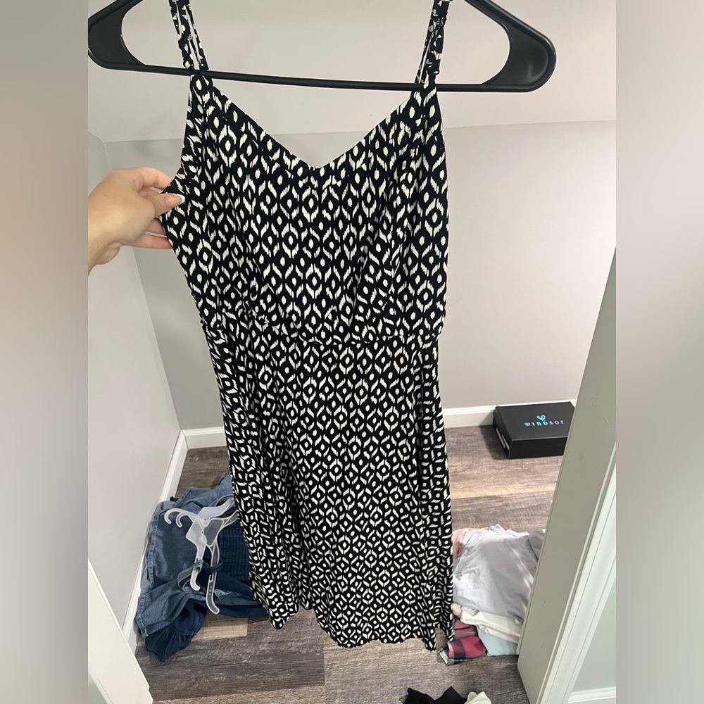 black and white old navy dress